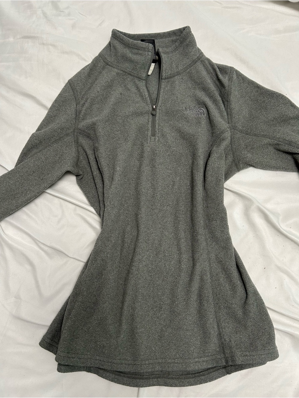 The North Face Women's Gray Quarter-Zip Fleece Pullover
